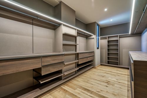 Comment créer un dressing en 8 étapes